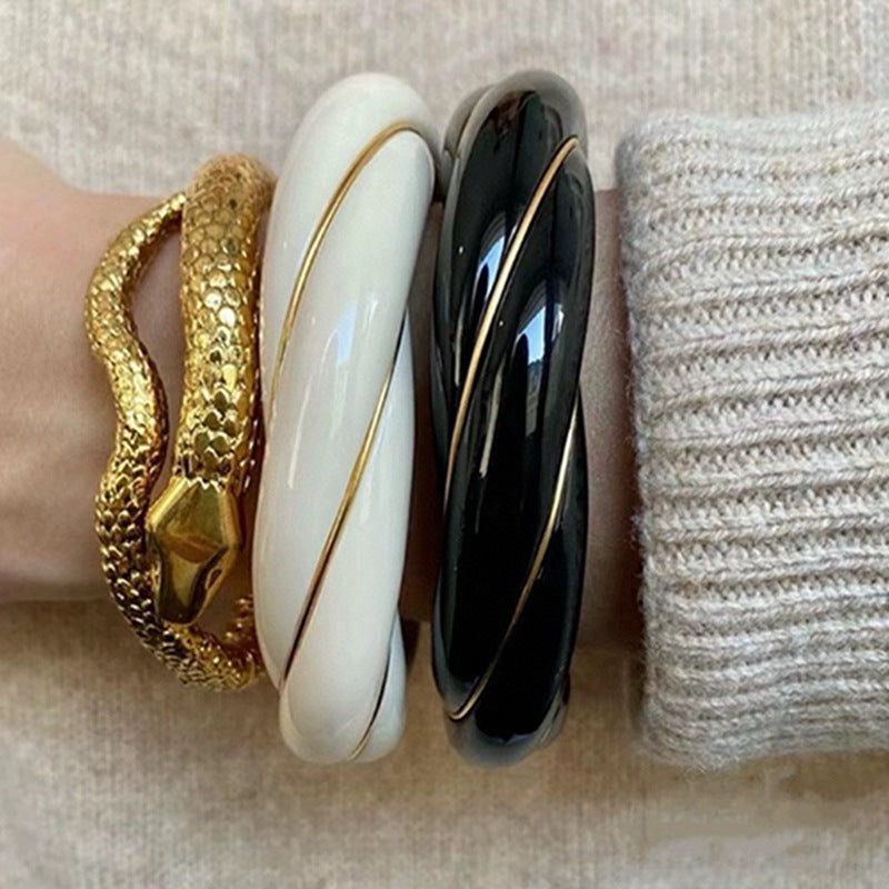 French Minority Twist Pattern Twist Bracelet