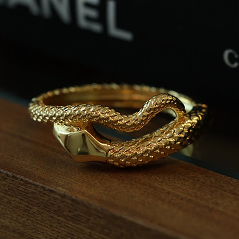 French Minority Twist Pattern Twist Bracelet