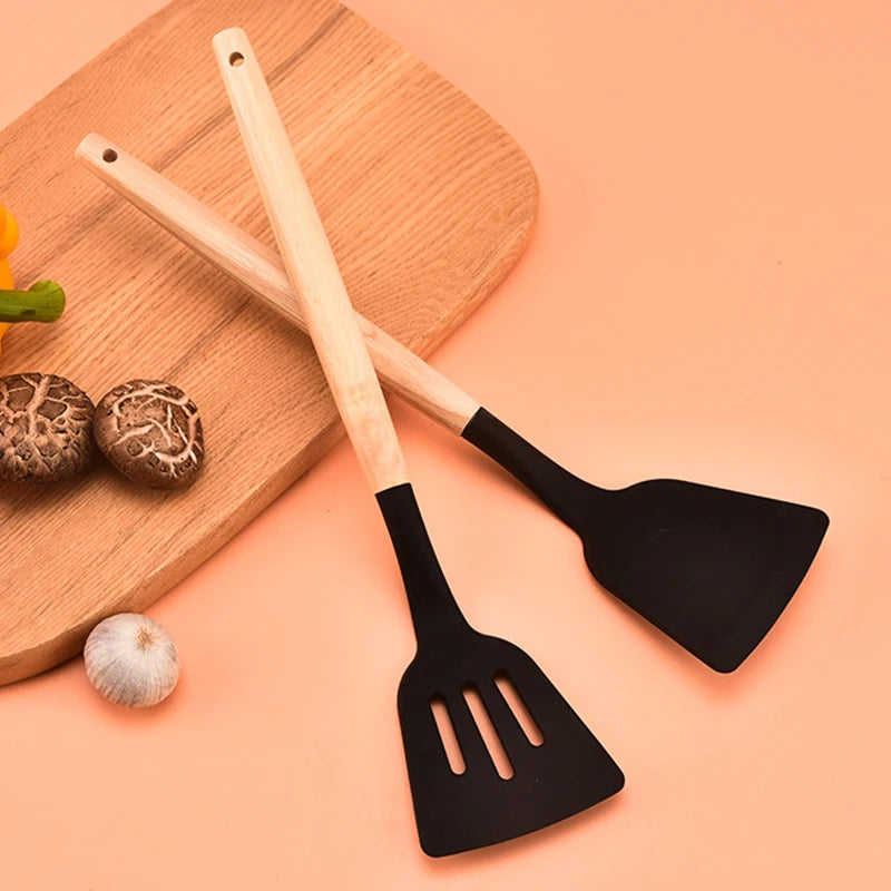 12Pcs Silicone Kitchen Cooking Utensils Temperature Resistant Spoon Spatula Wooden Handle Kitchenware Set With Storage Bucket